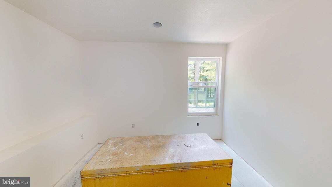 1048 BASSE TERRE ROAD