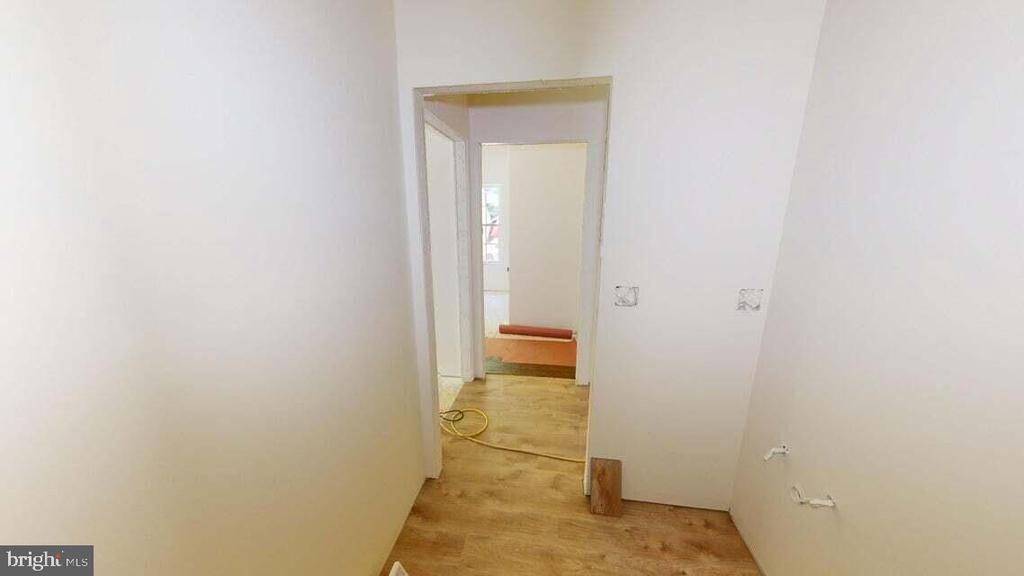 1048 BASSE TERRE ROAD