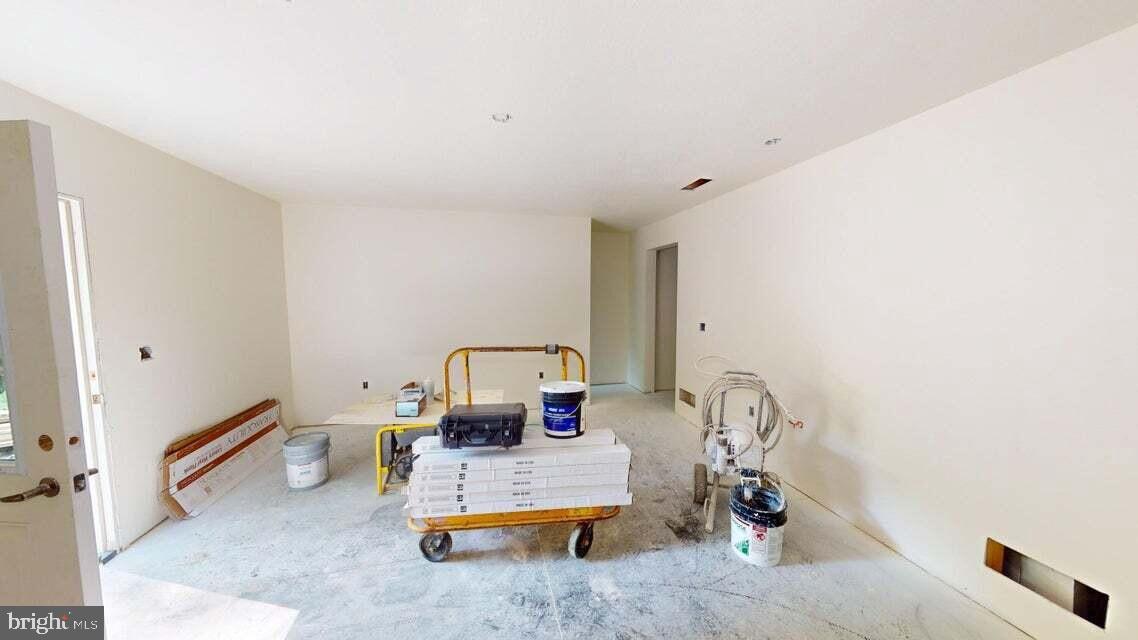 1048 BASSE TERRE ROAD