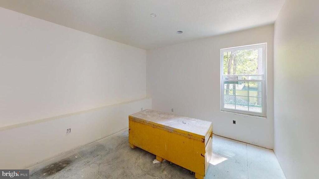 1048 BASSE TERRE ROAD