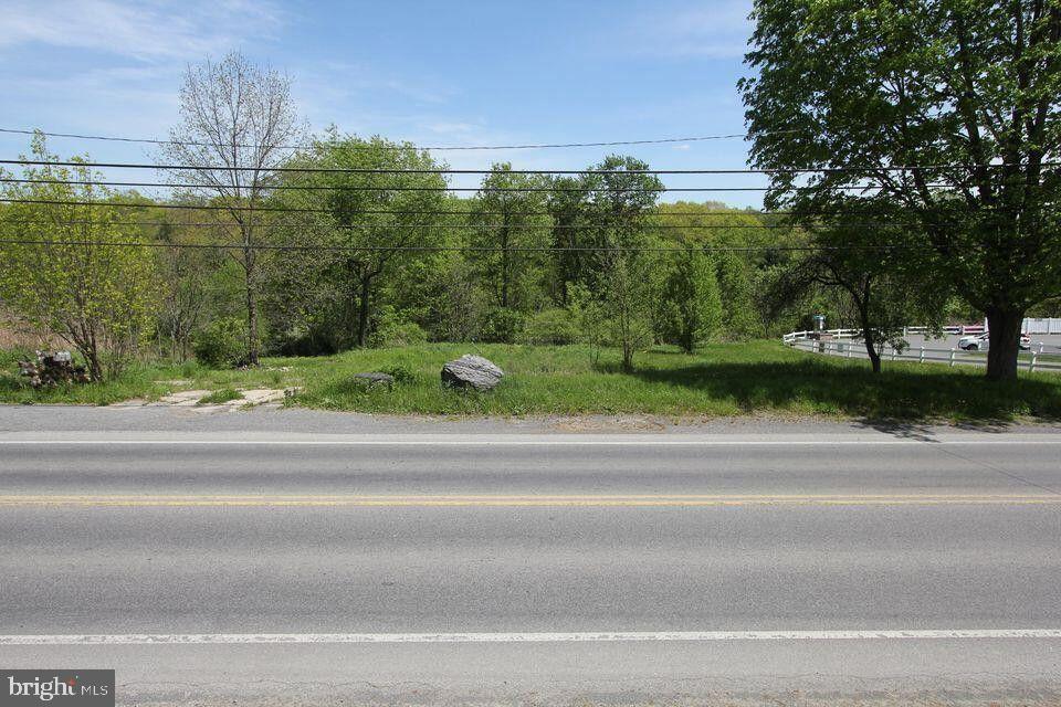 1237 1/2 & 1239 S BRADY STREET