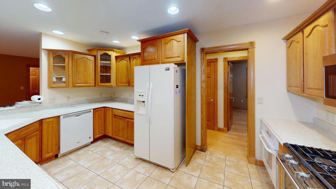 16364 TREASURE LAKE ROAD