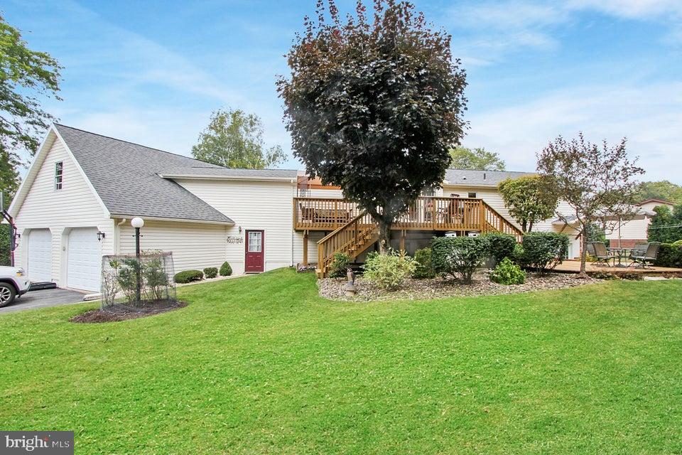 70 SLOPING VIEW DRIVE