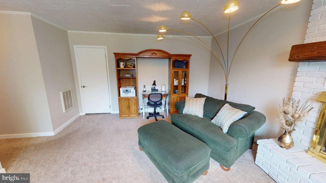 70 SLOPING VIEW DRIVE