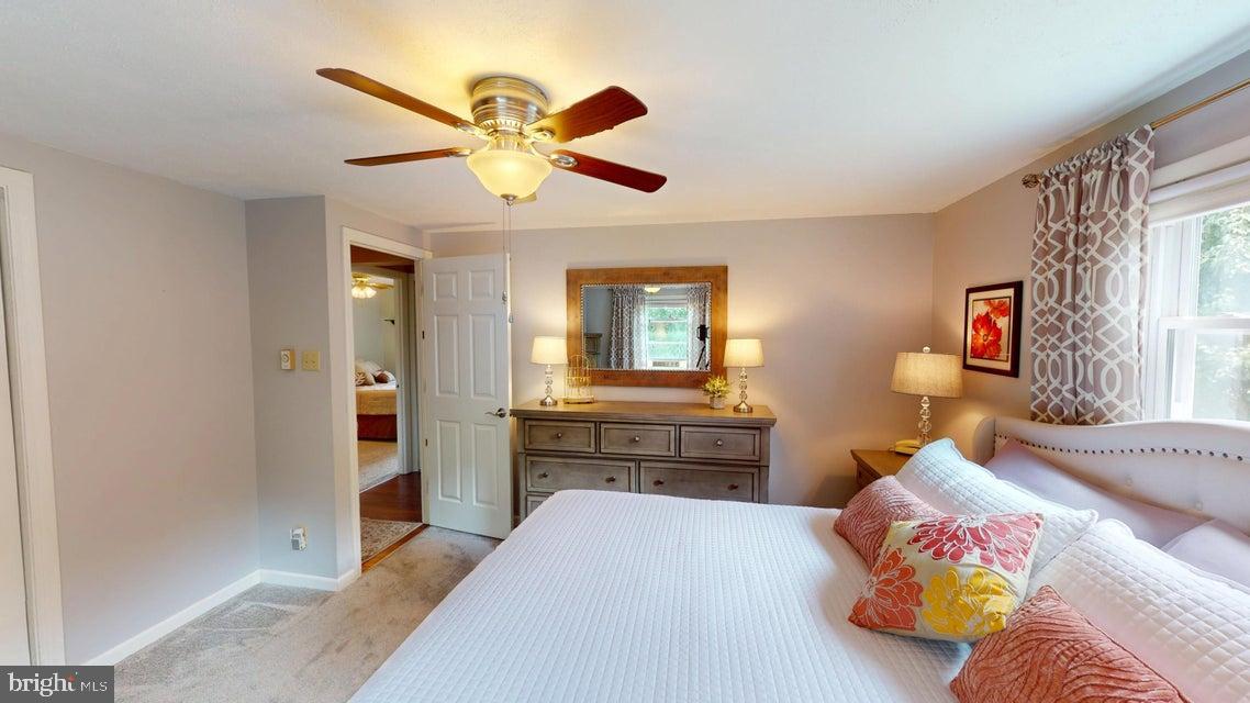 70 SLOPING VIEW DRIVE