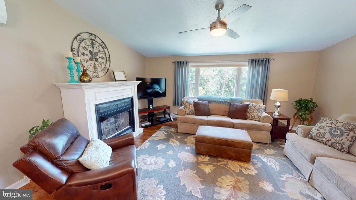 70 SLOPING VIEW DRIVE