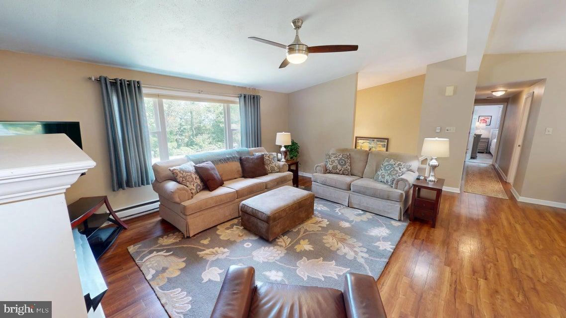 70 SLOPING VIEW DRIVE