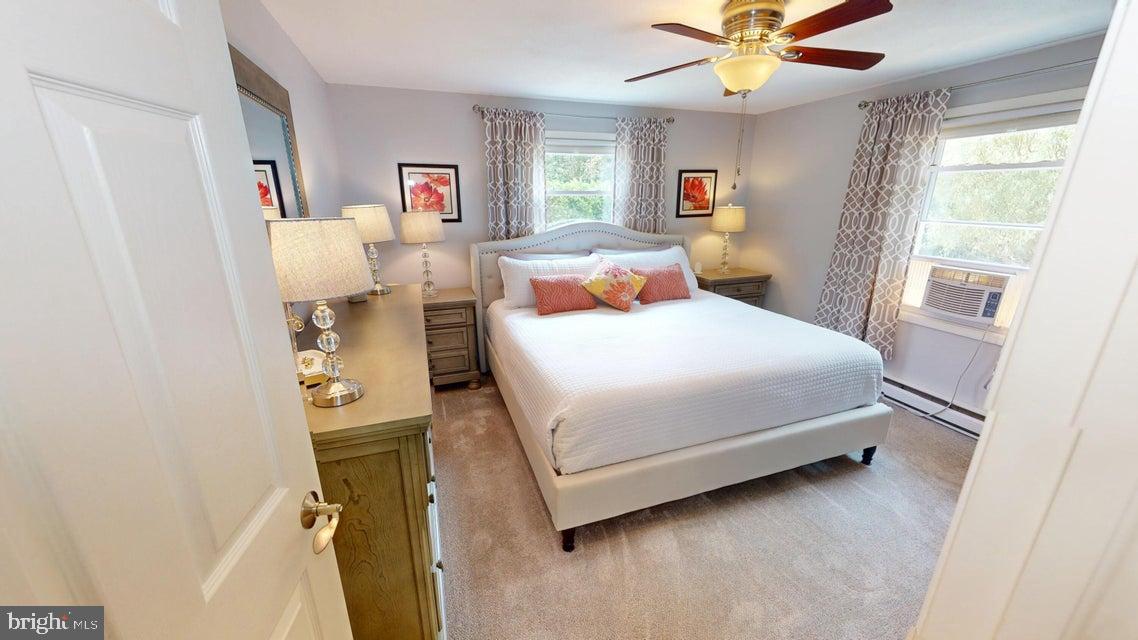 70 SLOPING VIEW DRIVE