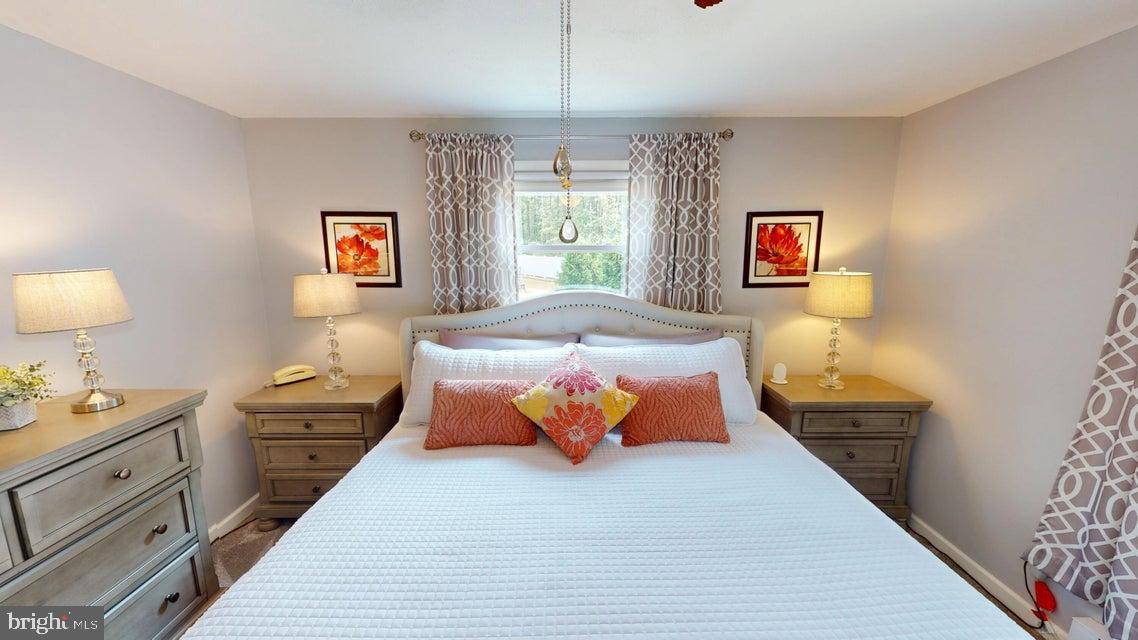 70 SLOPING VIEW DRIVE