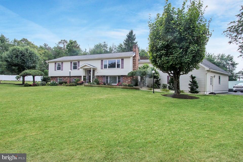 70 SLOPING VIEW DRIVE