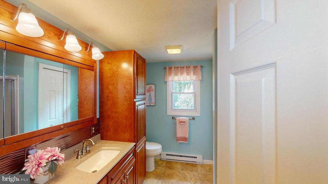 70 SLOPING VIEW DRIVE