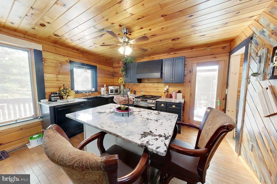 675 PORT AU PRINCE ROAD