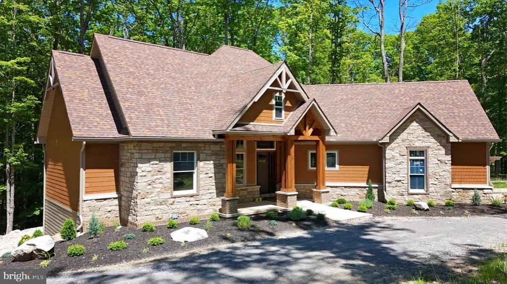 15 GREEN CAY COURT