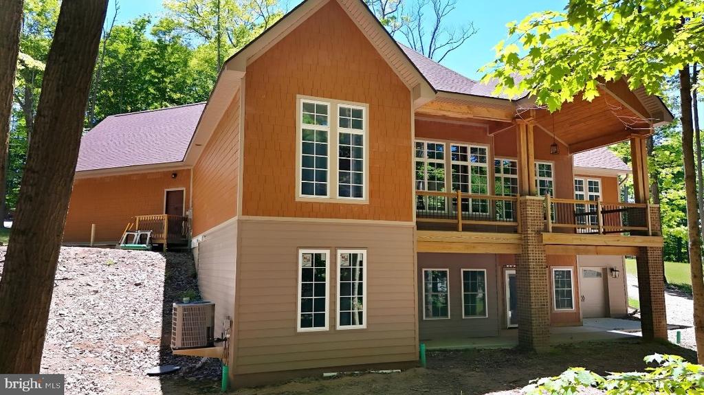 15 GREEN CAY COURT