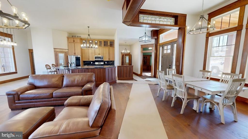 15 GREEN CAY COURT