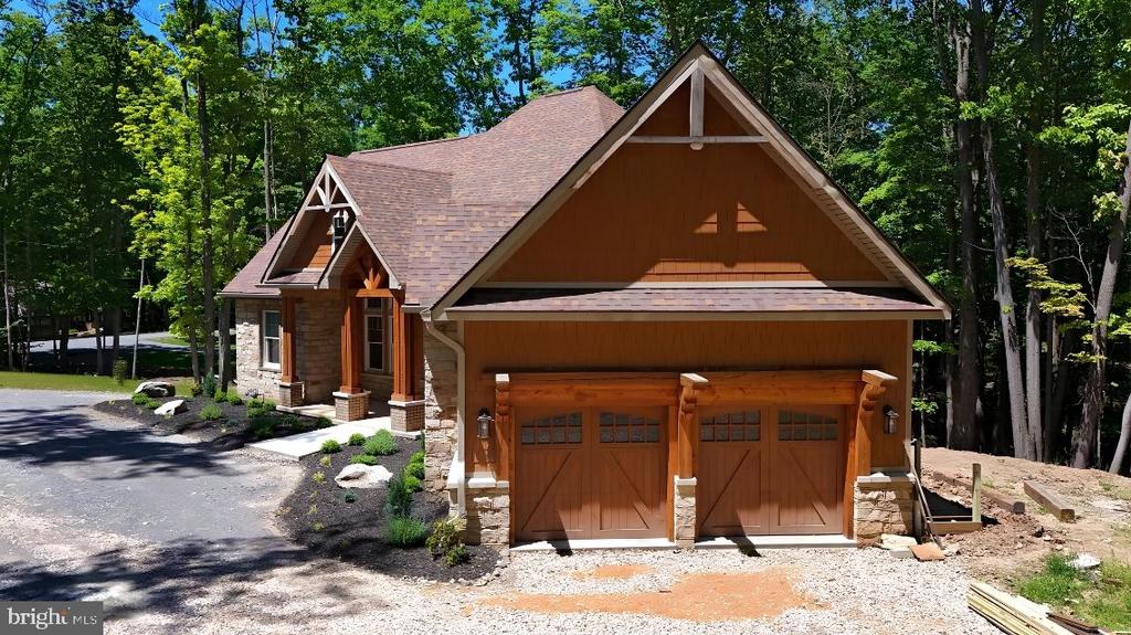 15 GREEN CAY COURT