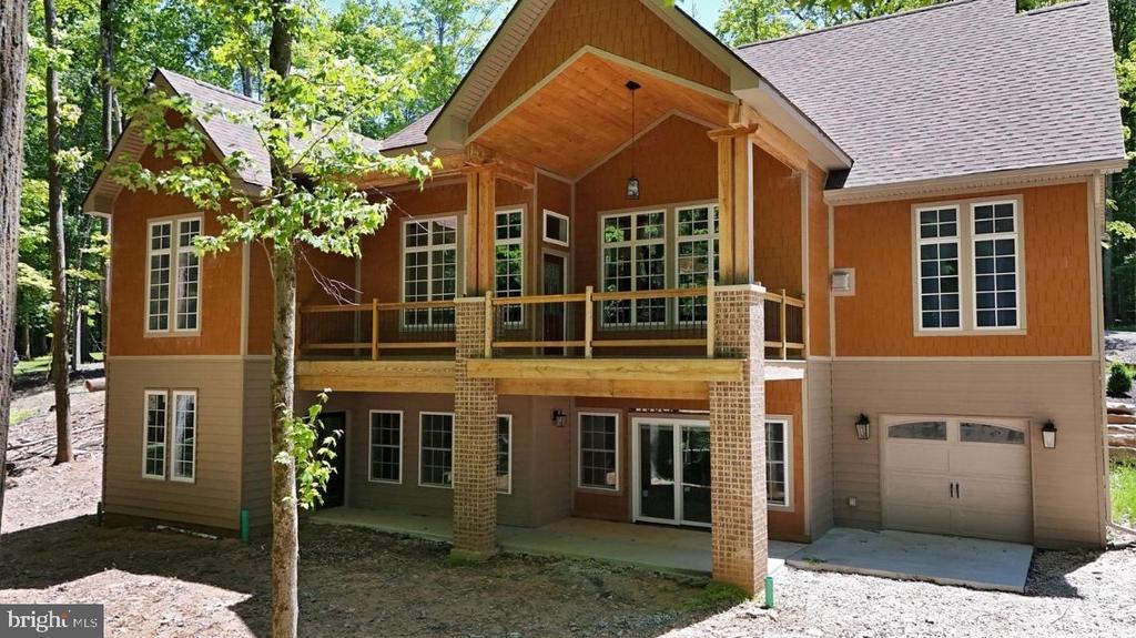 15 GREEN CAY COURT
