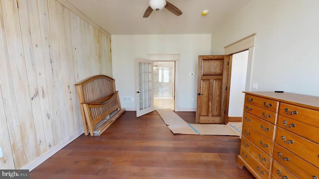 15 GREEN CAY COURT