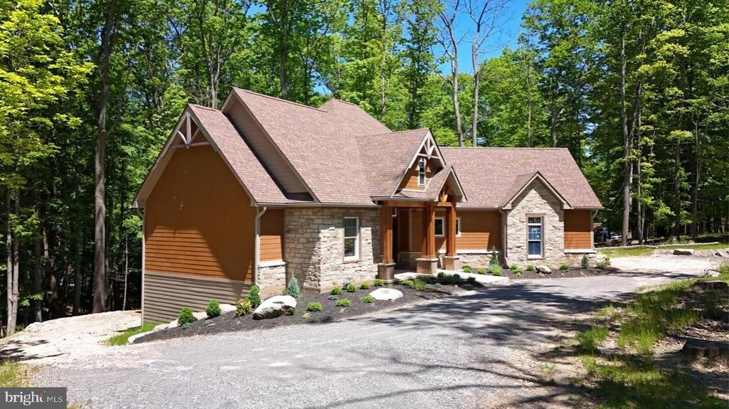 15 GREEN CAY COURT