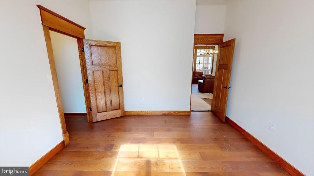 15 GREEN CAY COURT