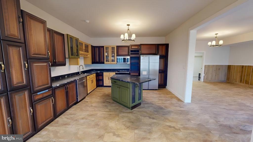 15 GREEN CAY COURT
