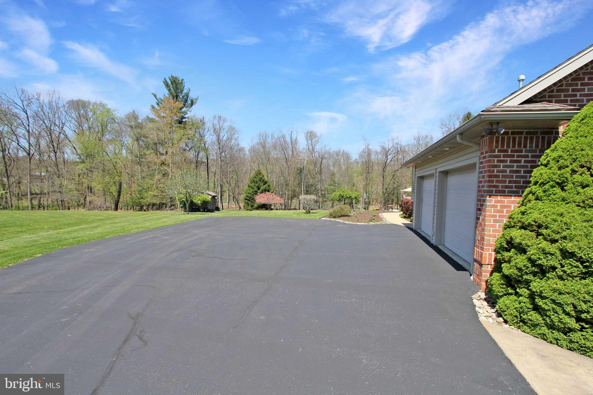 3 ROCKY BEND ROAD