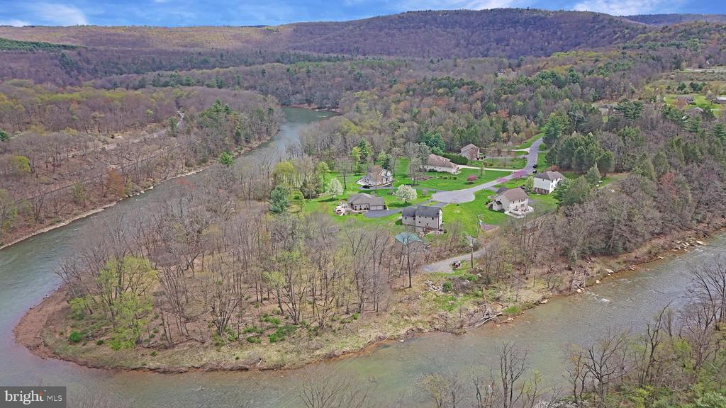 3 ROCKY BEND ROAD