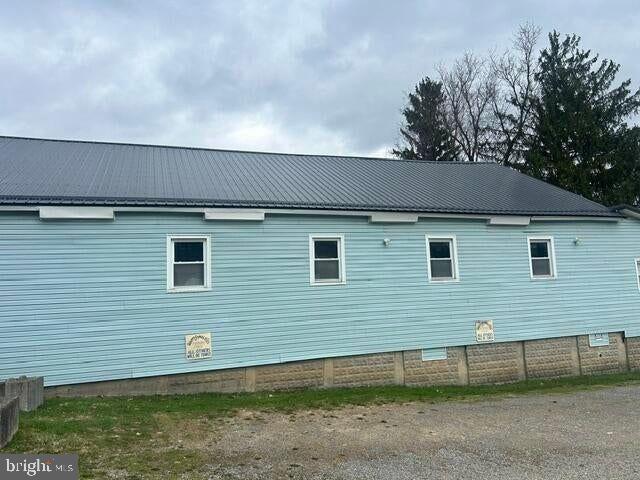 206 QUARRY AVENUE