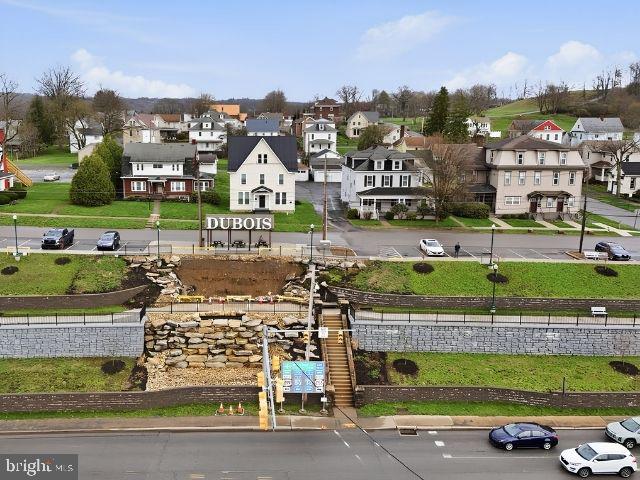 129 E DUBOIS AVENUE