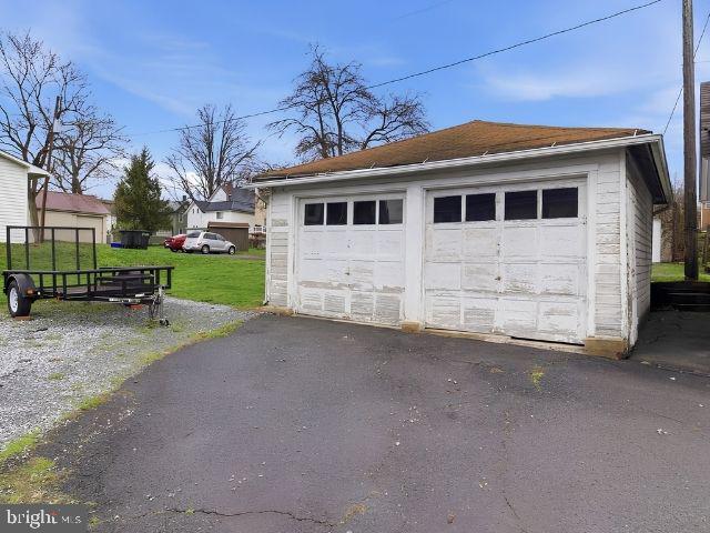 129 E DUBOIS AVENUE