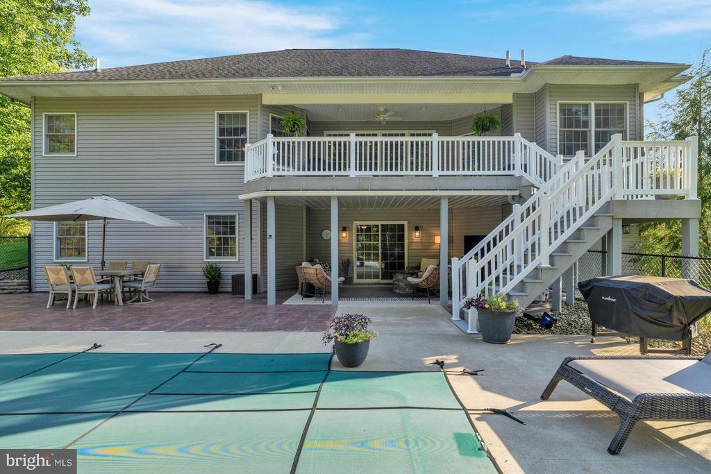 105 MORAVIAN DRIVE