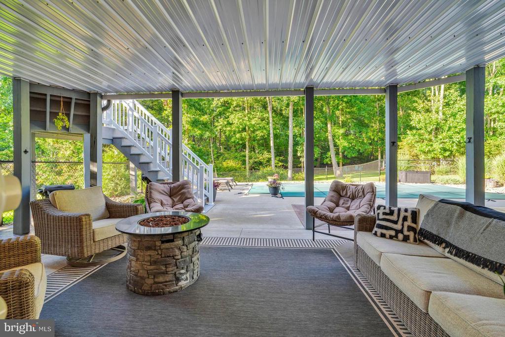 105 MORAVIAN DRIVE