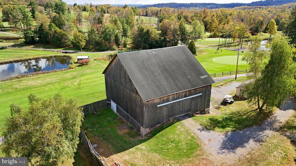 1618 AIRPORT ROAD