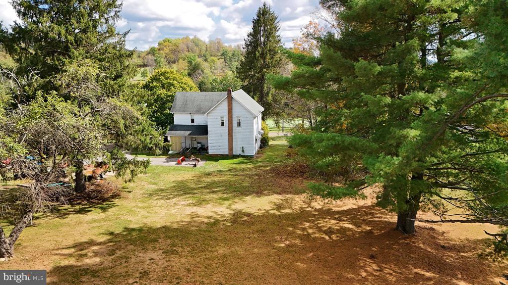 1618 AIRPORT ROAD