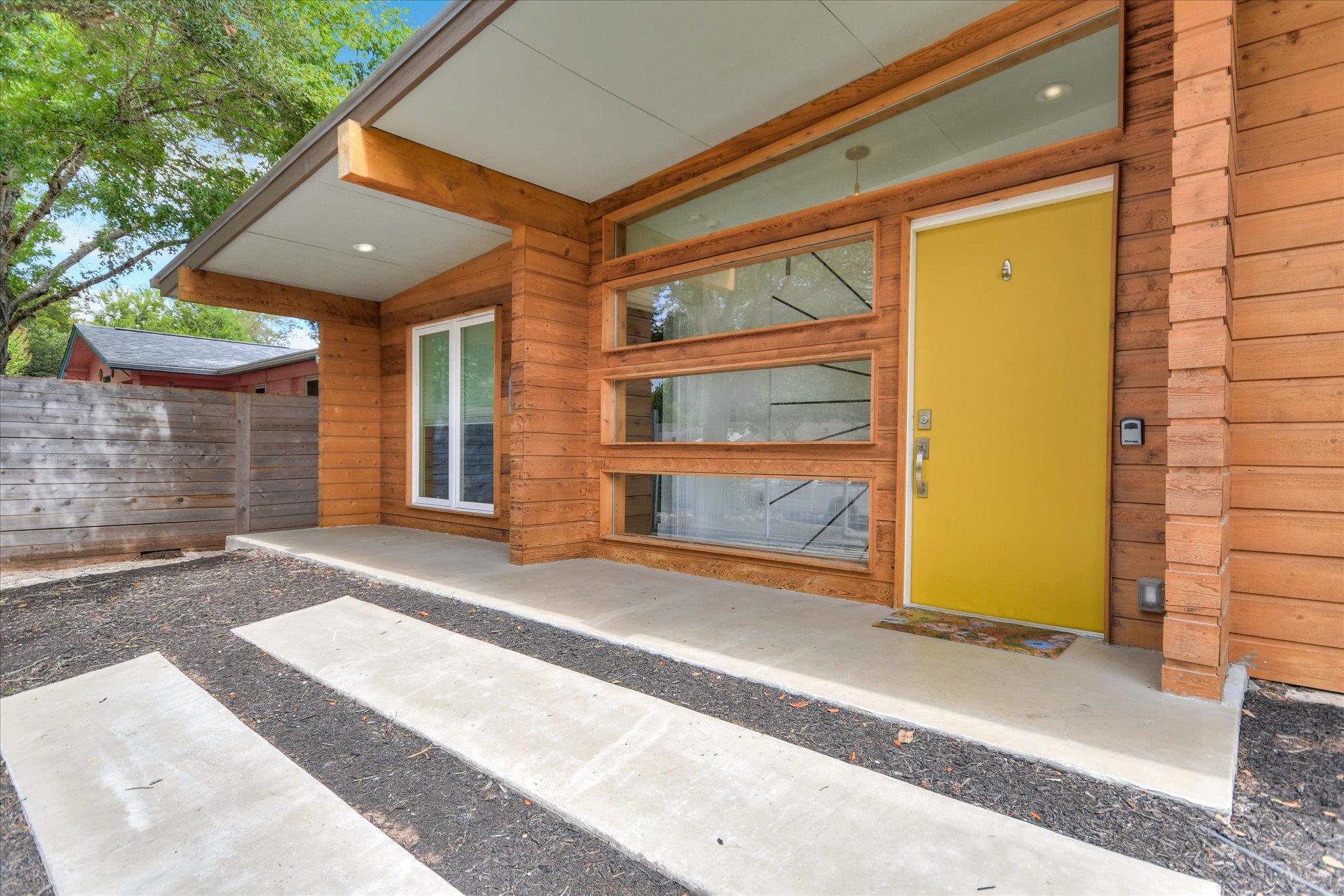 1708 Fair Oaks DR