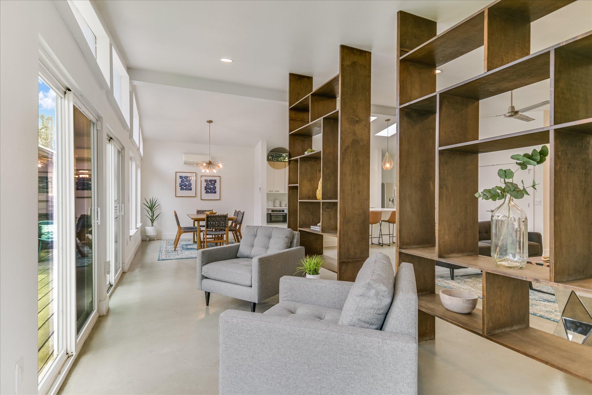 1708 Fair Oaks DR
