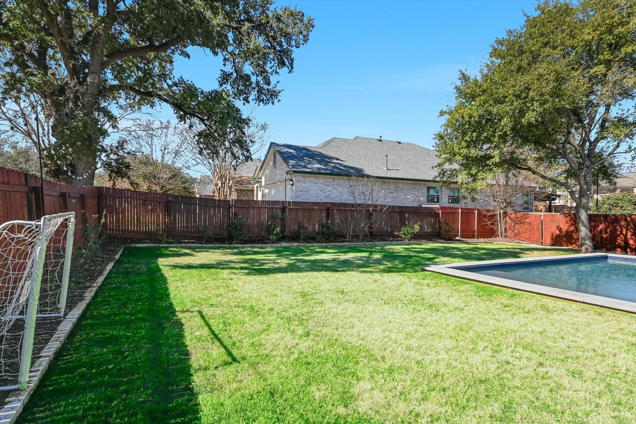 10208 Beard Ave