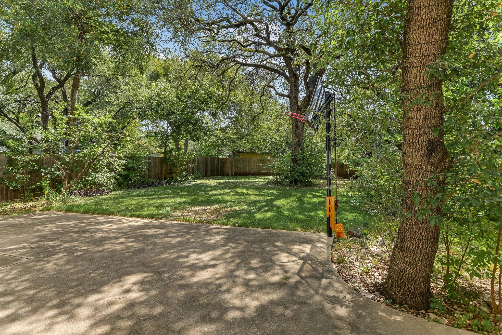 7405 Potters TRL