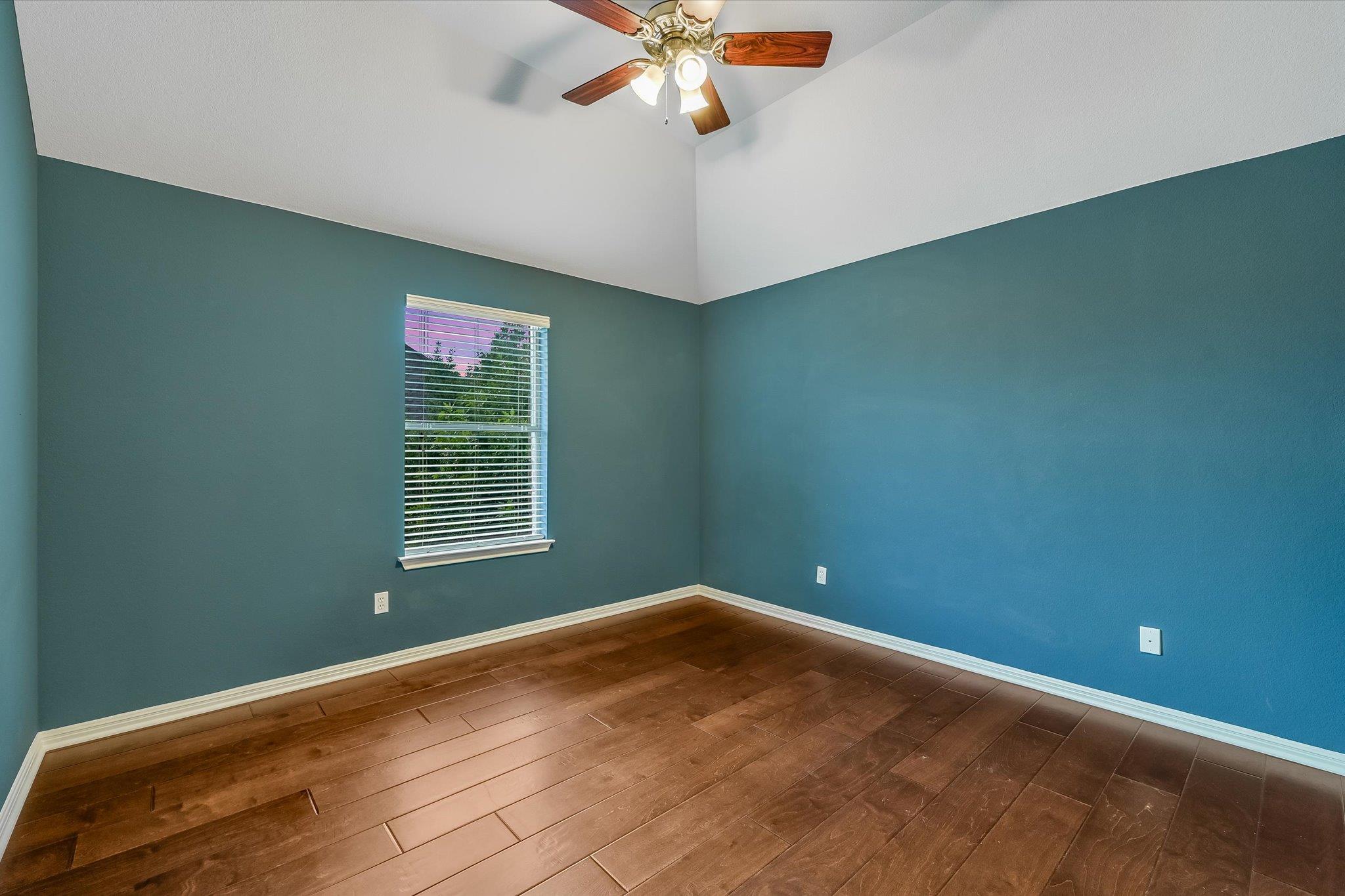 10901 Tornasol LN