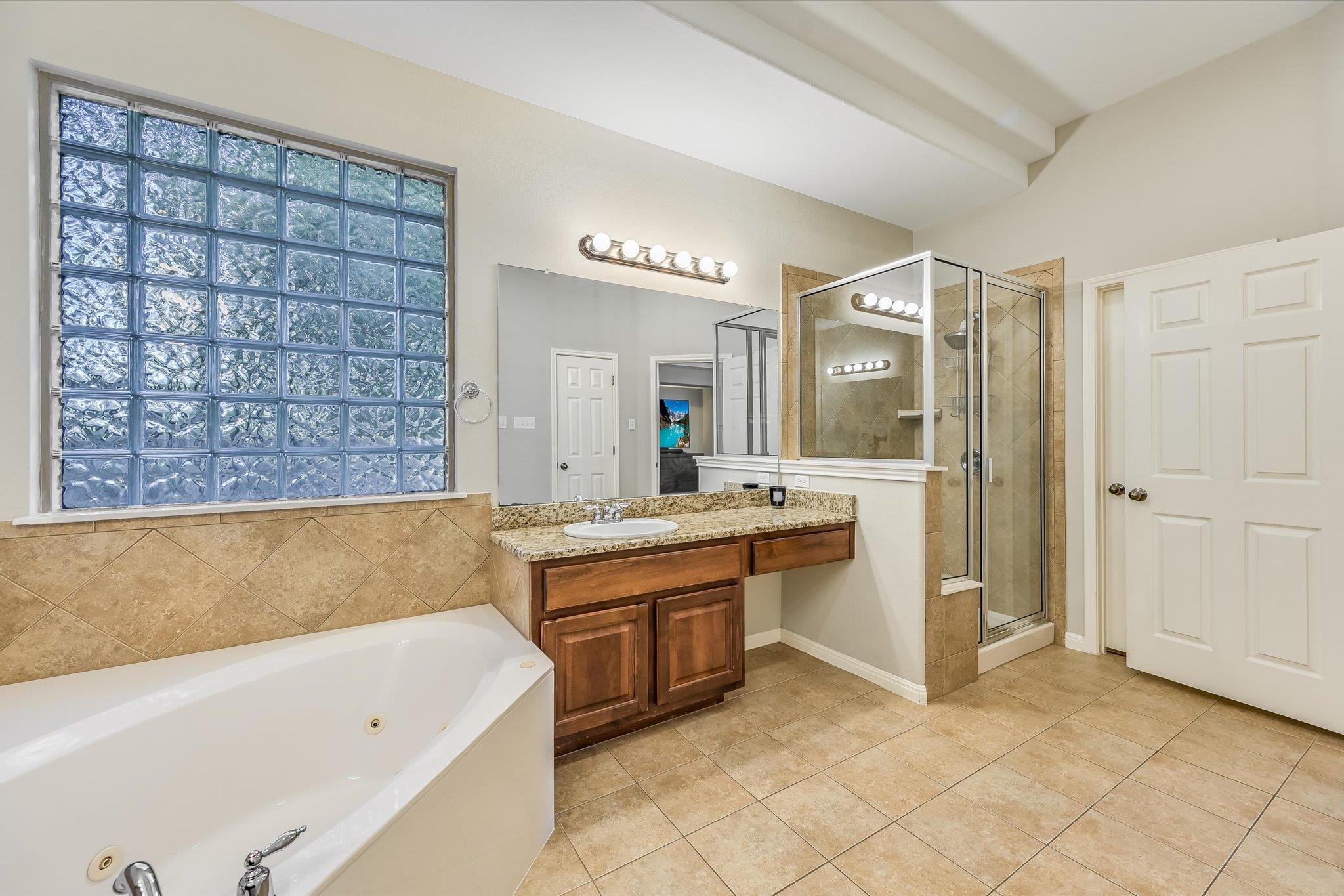 10901 Tornasol LN