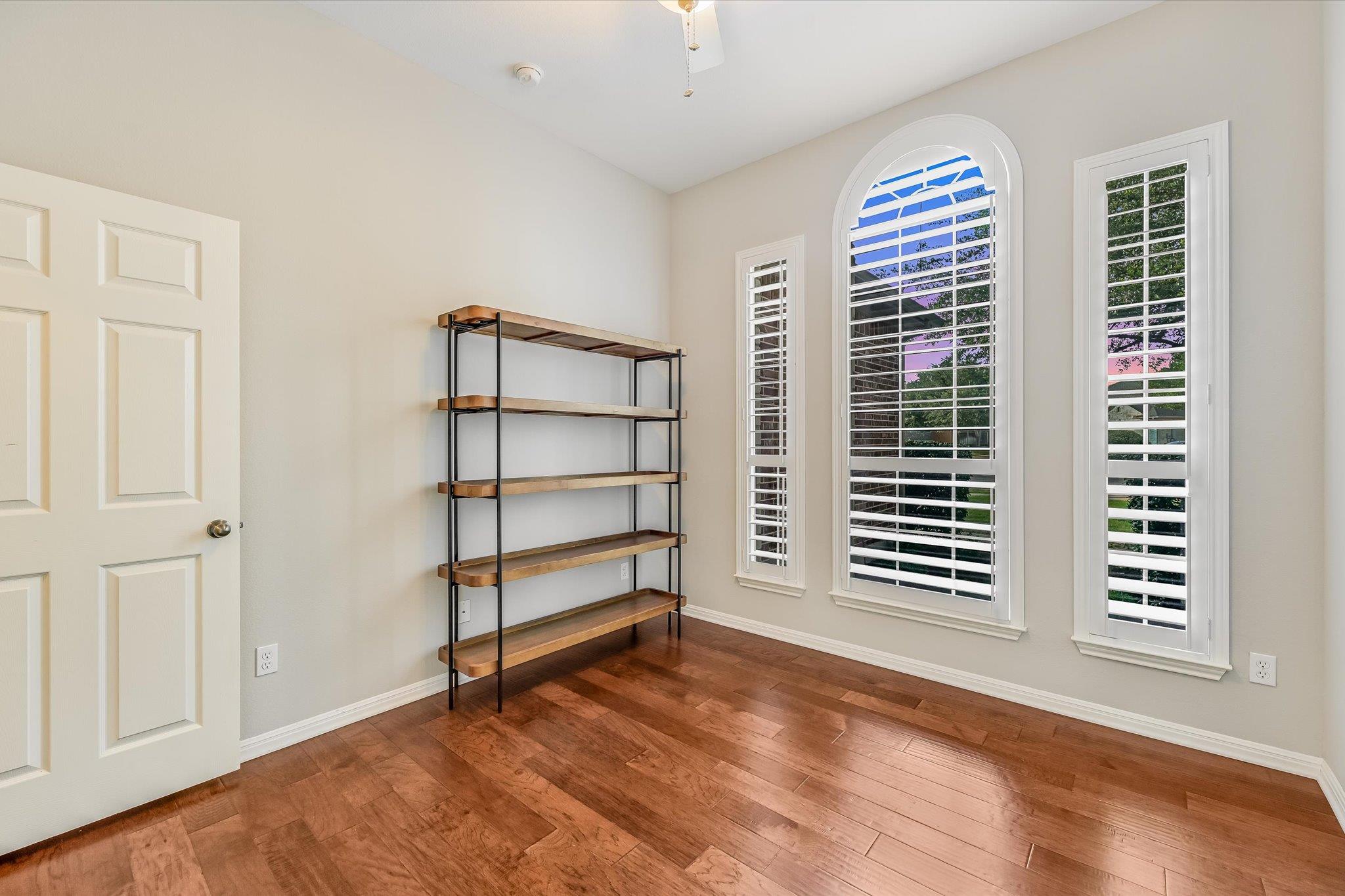10901 Tornasol LN