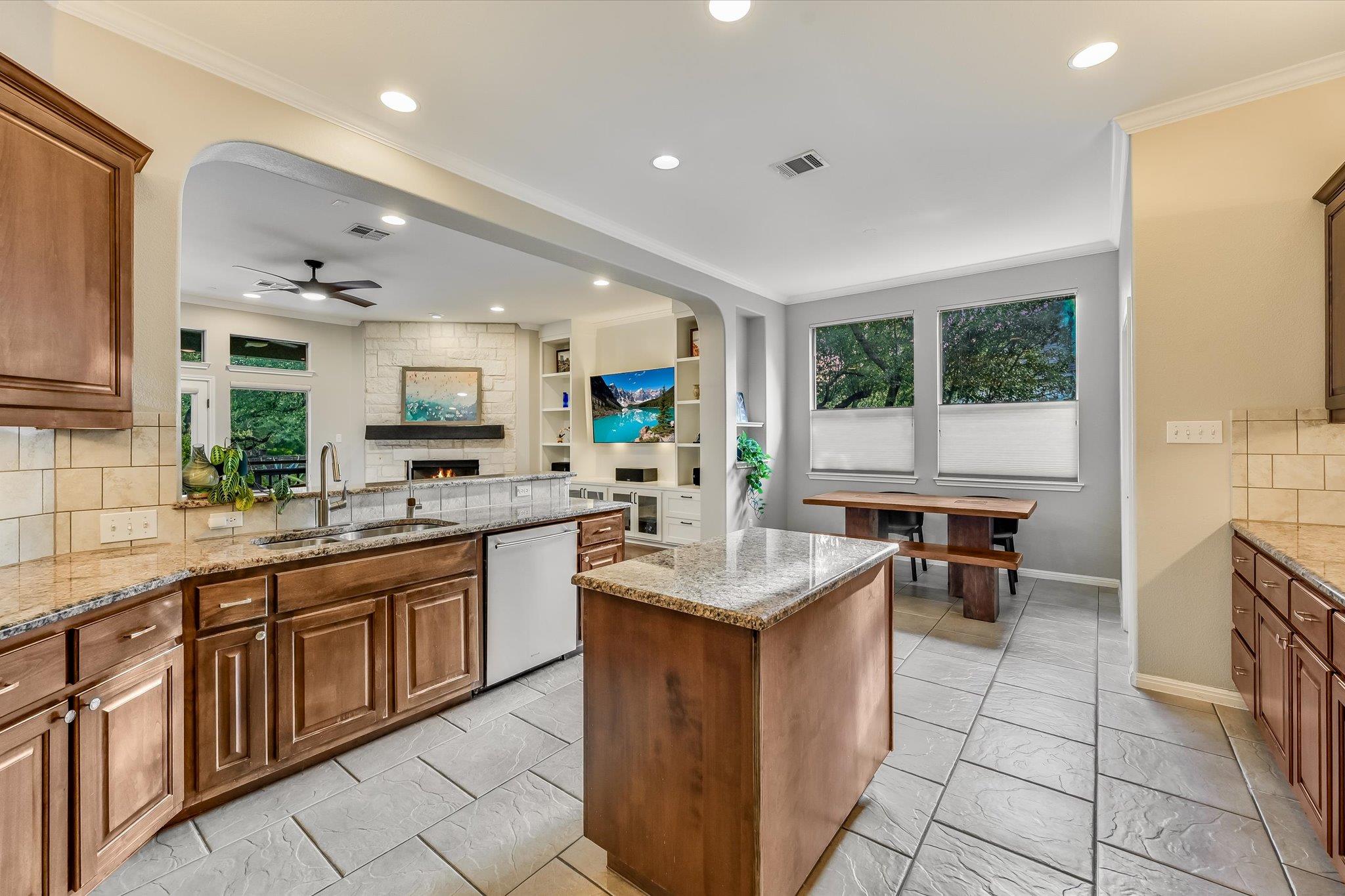 10901 Tornasol LN