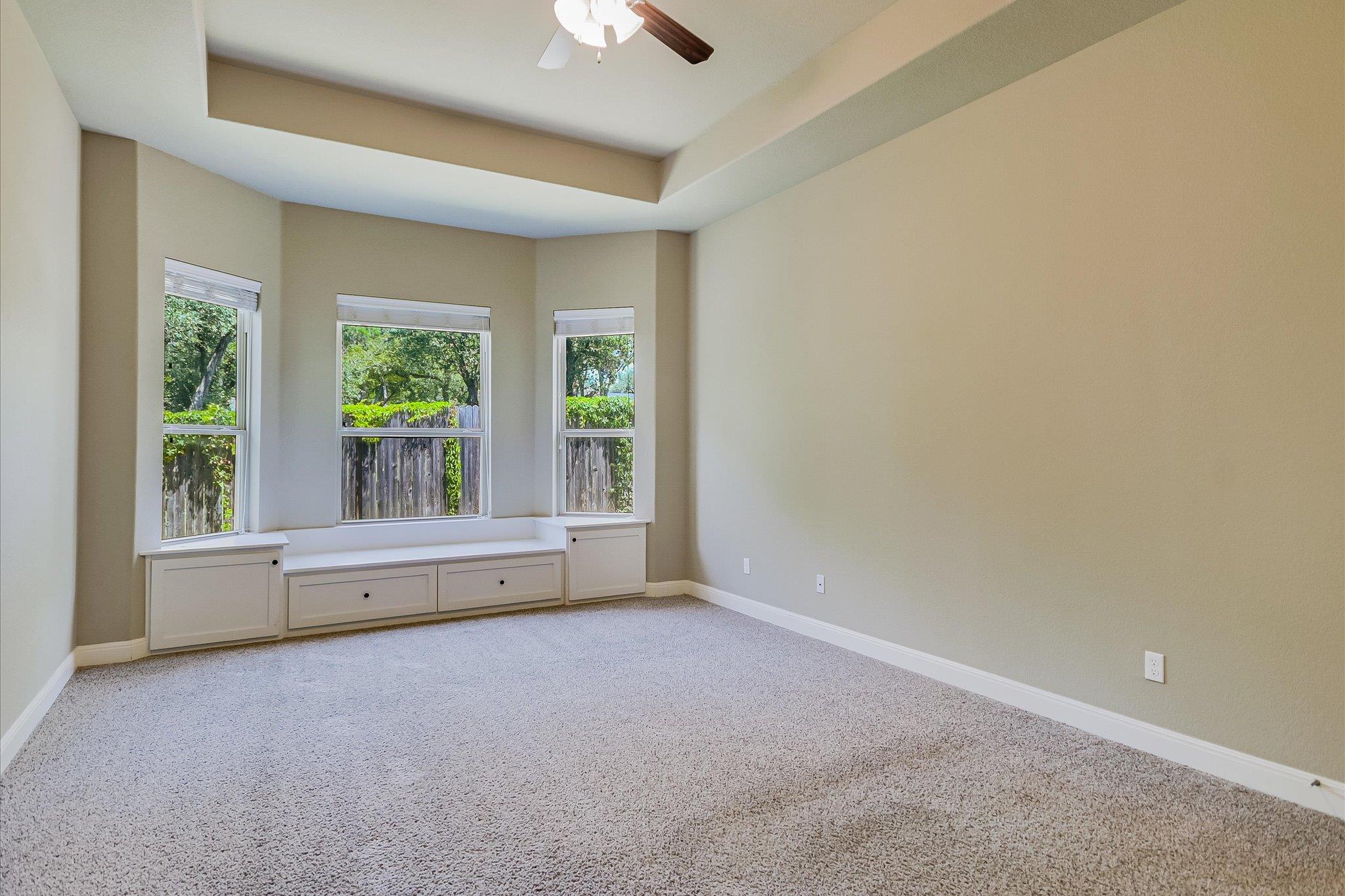 2407 Lou Hollow PL
