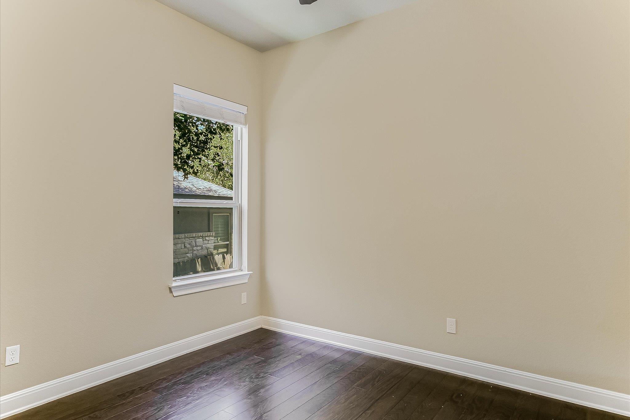 2407 Lou Hollow PL