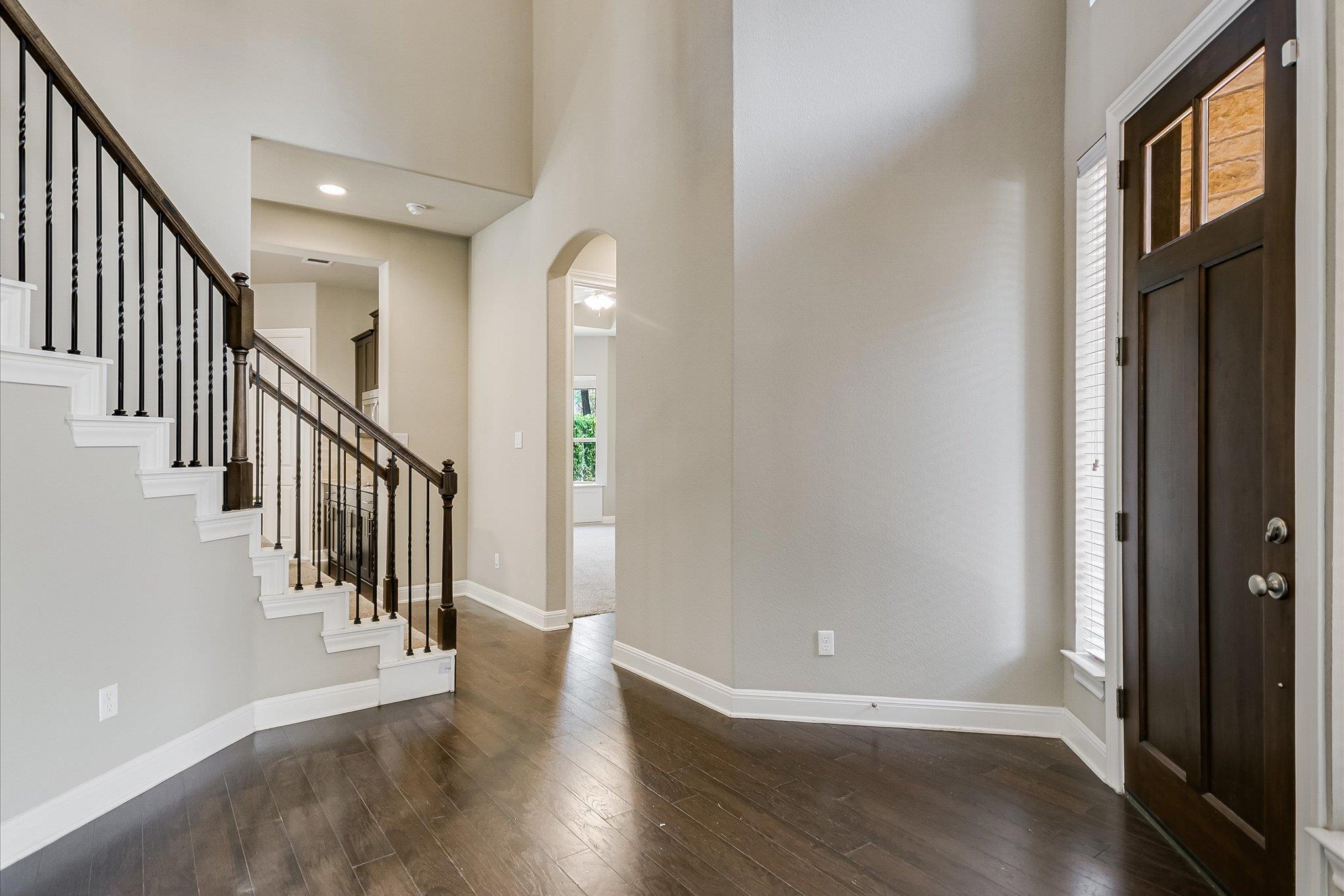2407 Lou Hollow PL