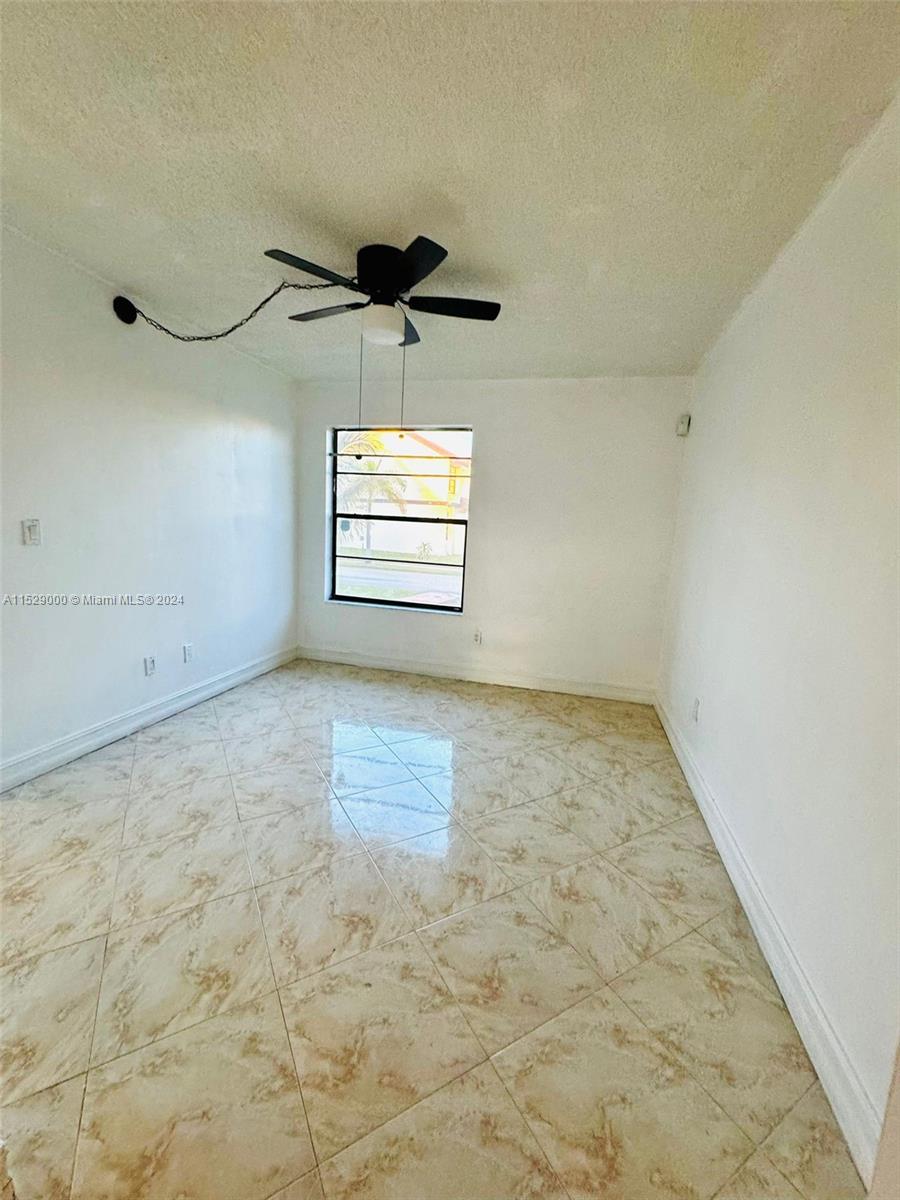 600 NW 98th Ct Unit: 600