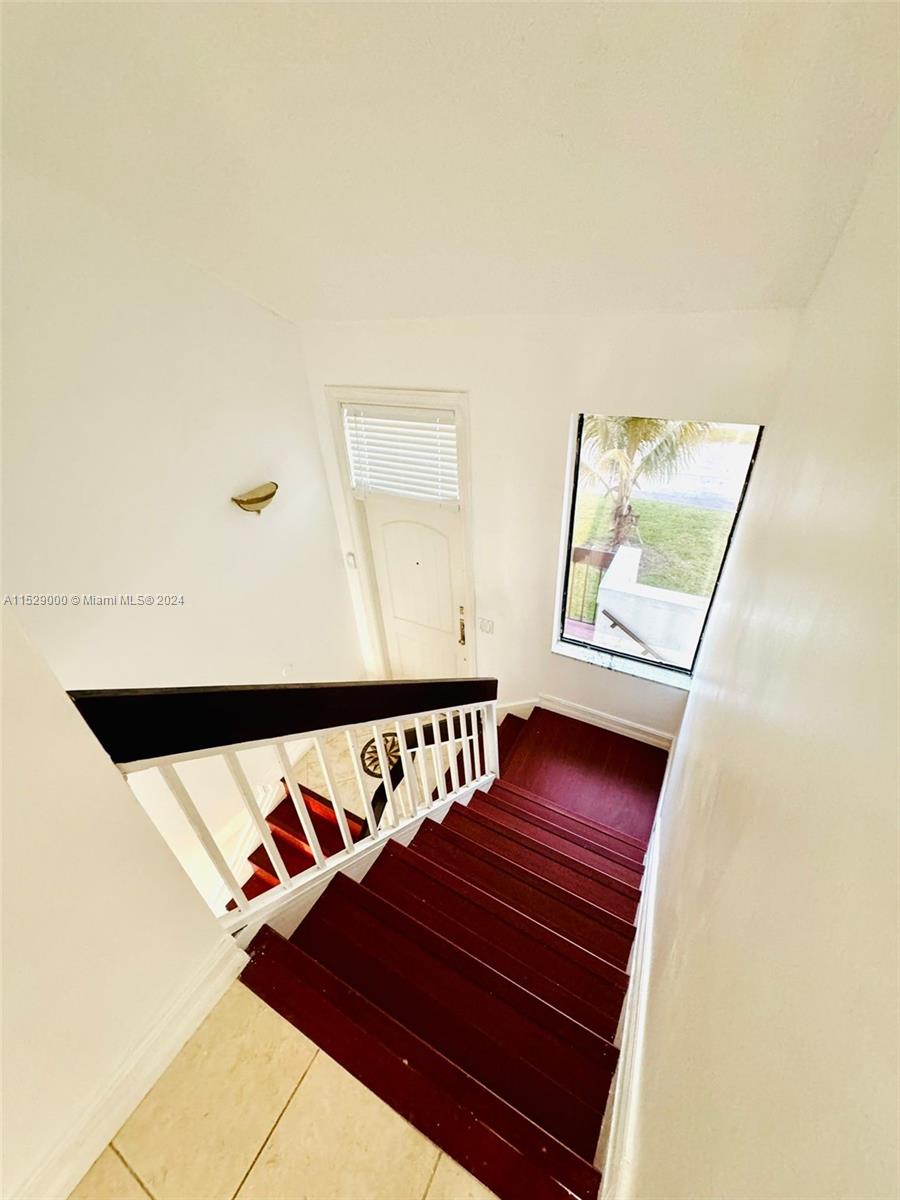 600 NW 98th Ct Unit: 600