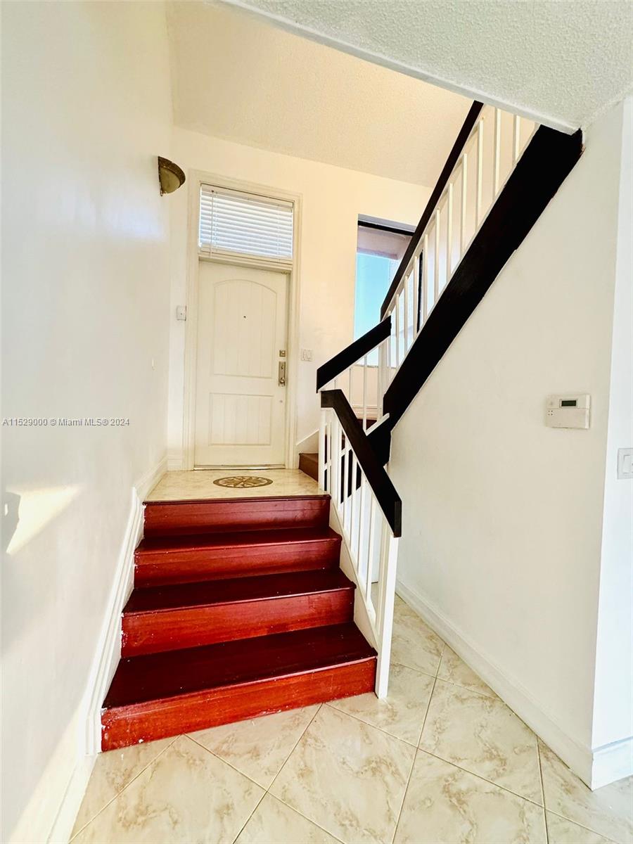 600 NW 98th Ct Unit: 600