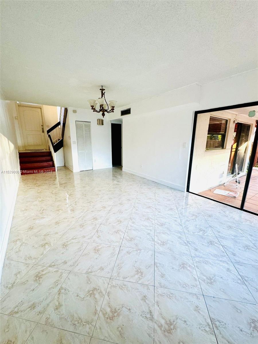 600 NW 98th Ct Unit: 600