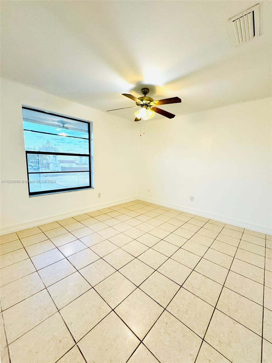 600 NW 98th Ct Unit: 600